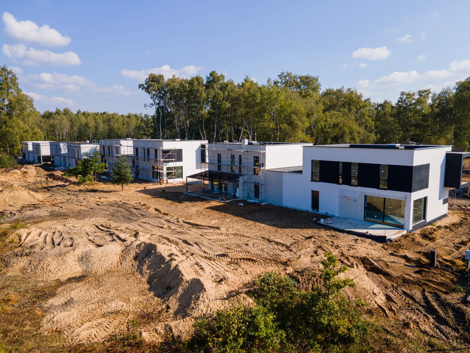 Listopad 2025 – kontynuacja elewacji